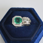 Anillo Art Déco de esmeralda con diamantes