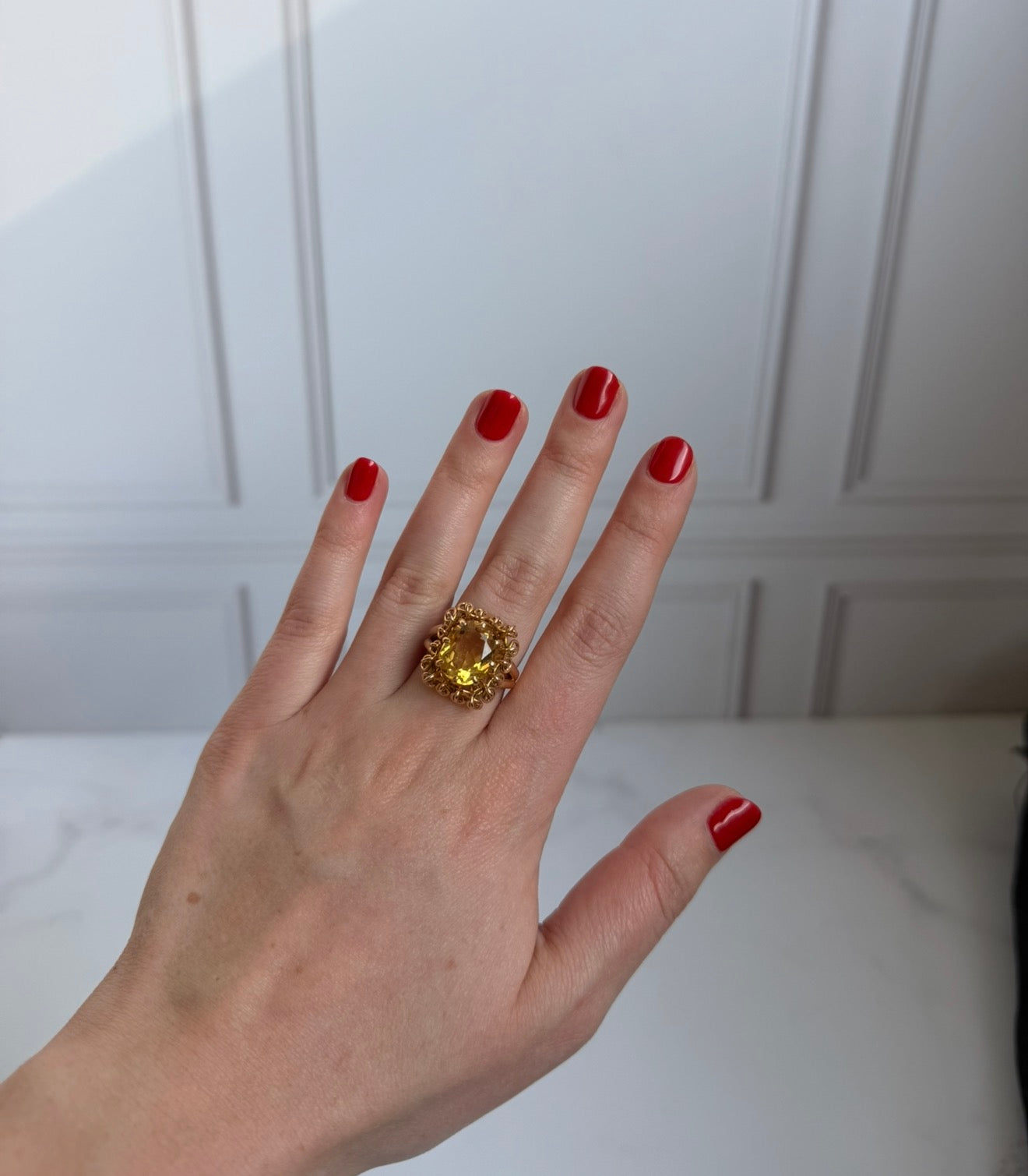 Anillo de citrina en oro de 18k