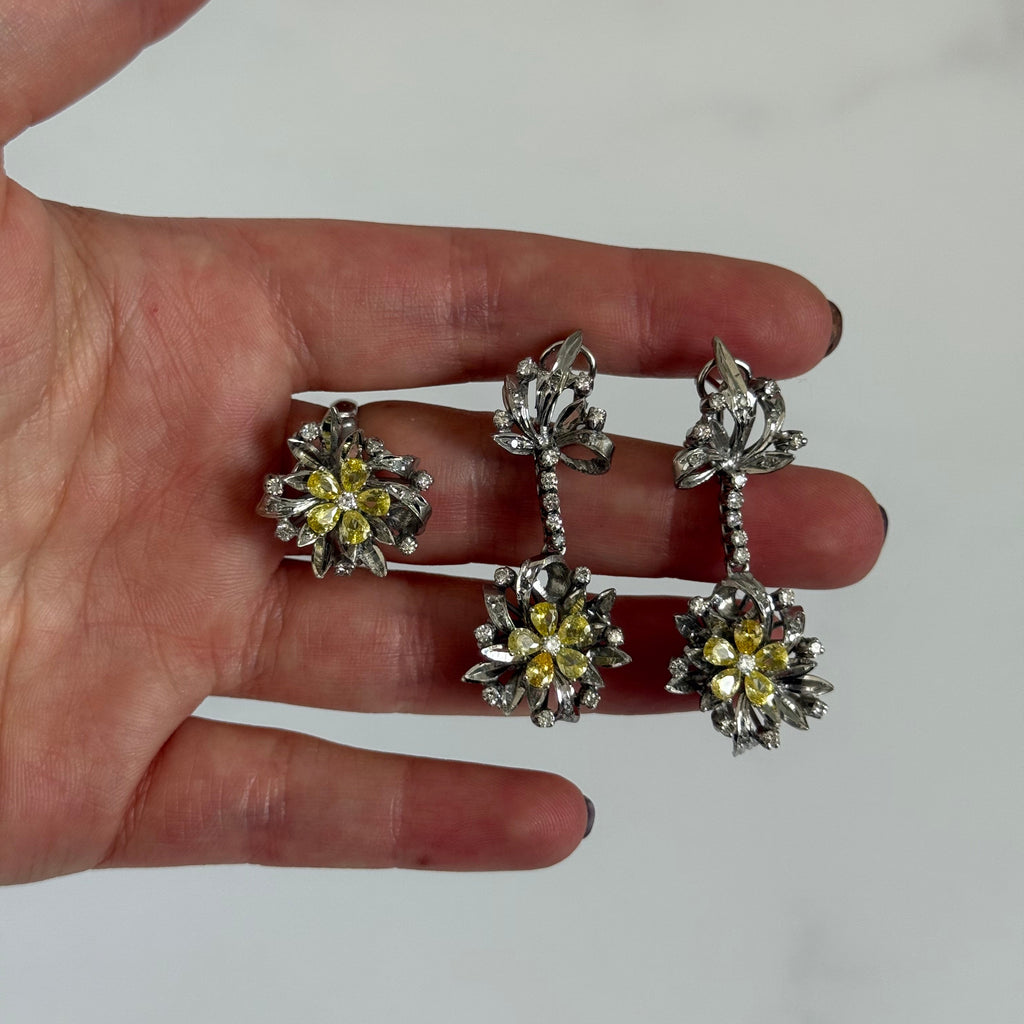 Set floral de diamantes canarios