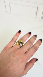 Anillo estilo retro de oro diamantes y zafiros